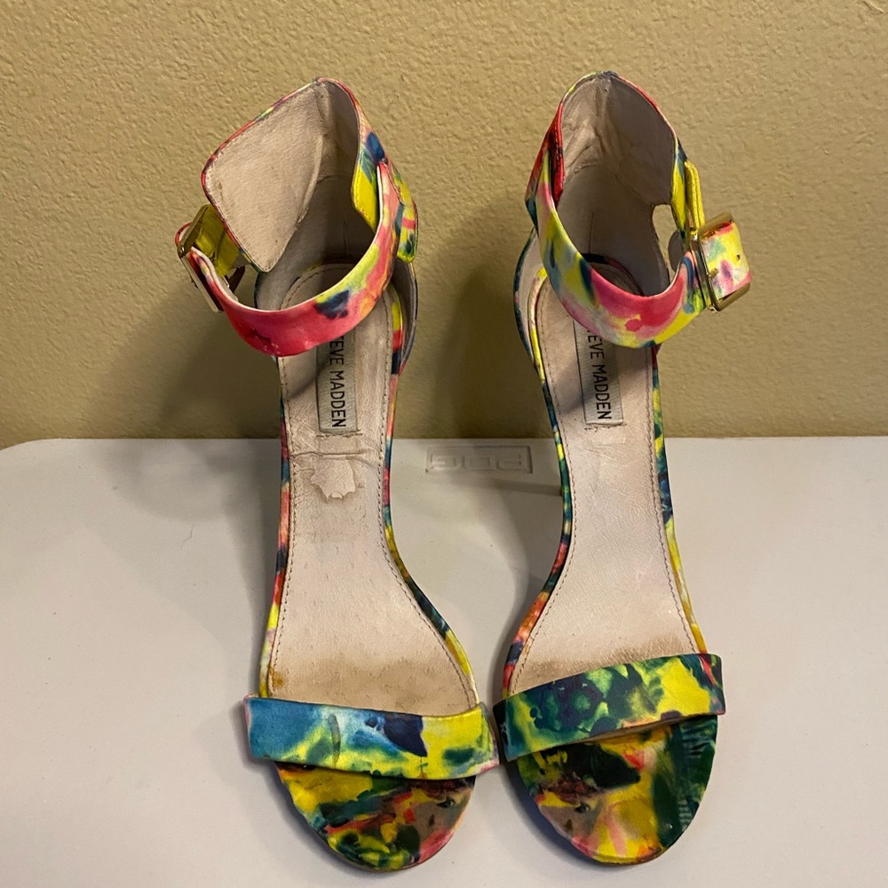 Pre-Owned Steve Madden Floral Print Heels 11M
